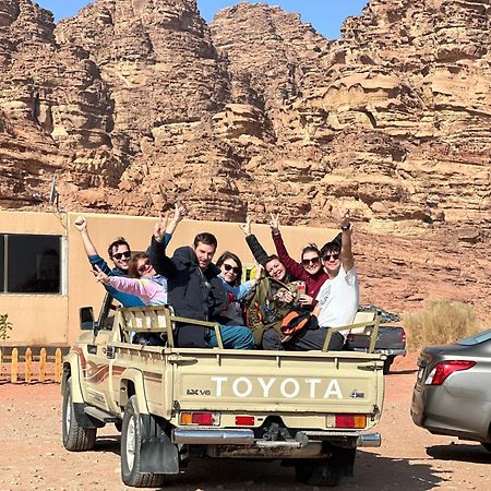 Wadi Rum Sunset Camp ภายนอก รูปภาพ